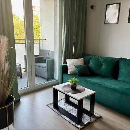 Apartment Green With Private Bike Storage Свиноуйсьце Экстерьер фото