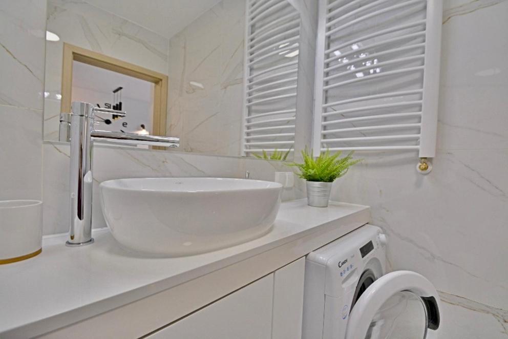 Apartment Green With Private Bike Storage Свиноуйсьце Экстерьер фото