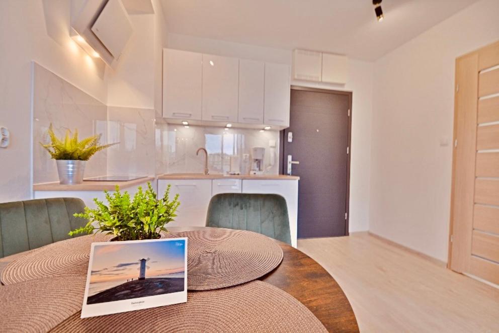 Apartment Green With Private Bike Storage Свиноуйсьце Экстерьер фото